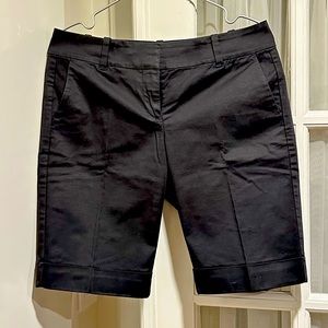 Ann Taylor black Bermuda size 4 chino shorts